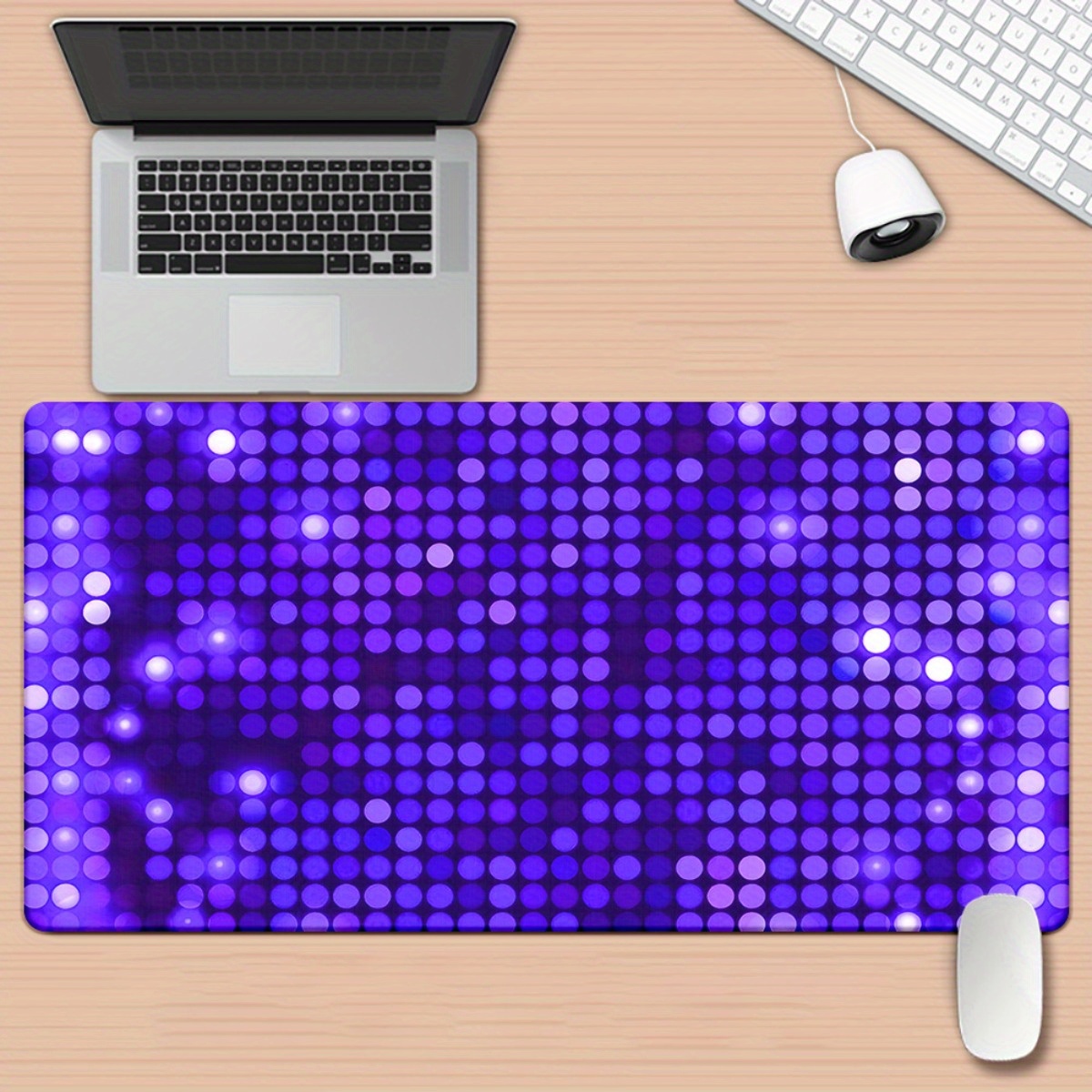 Gaming Keyboard Brand - แผ่นรองโต๊ะลายจุดสีม่วง XXL แผ่นรองเมาส์ลายเหล็กพิมพ์ HD สำหรับเล่นเกม คีย์บอร์ดสำนักงาน