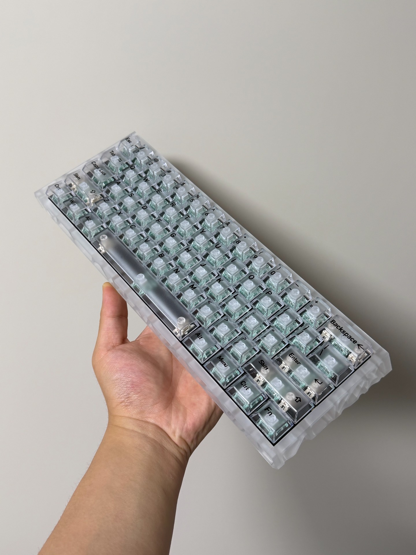 คีย์บอร์ดแม่เหล็กแบบกำหนดเองรุ - Gaming Keyboard Brand บทวิจารณ์และราคา